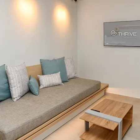 Thrive Aparthotel 3*
