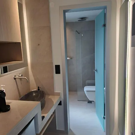 Thrive Aparthotel