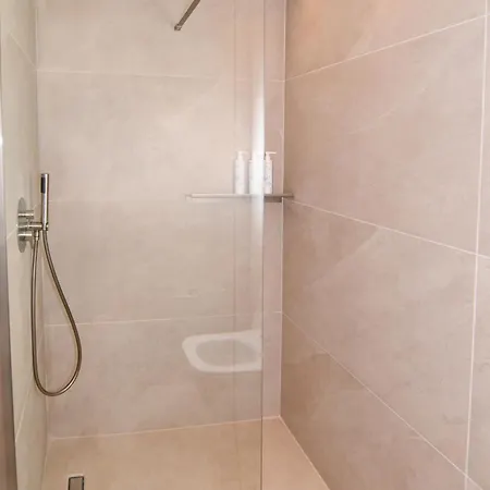 Thrive Aparthotel Sarti